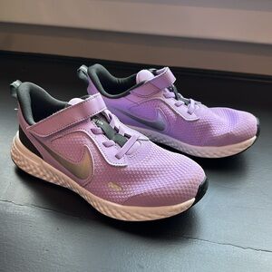 Girls Nike Revolution Sneakers Size 3Y